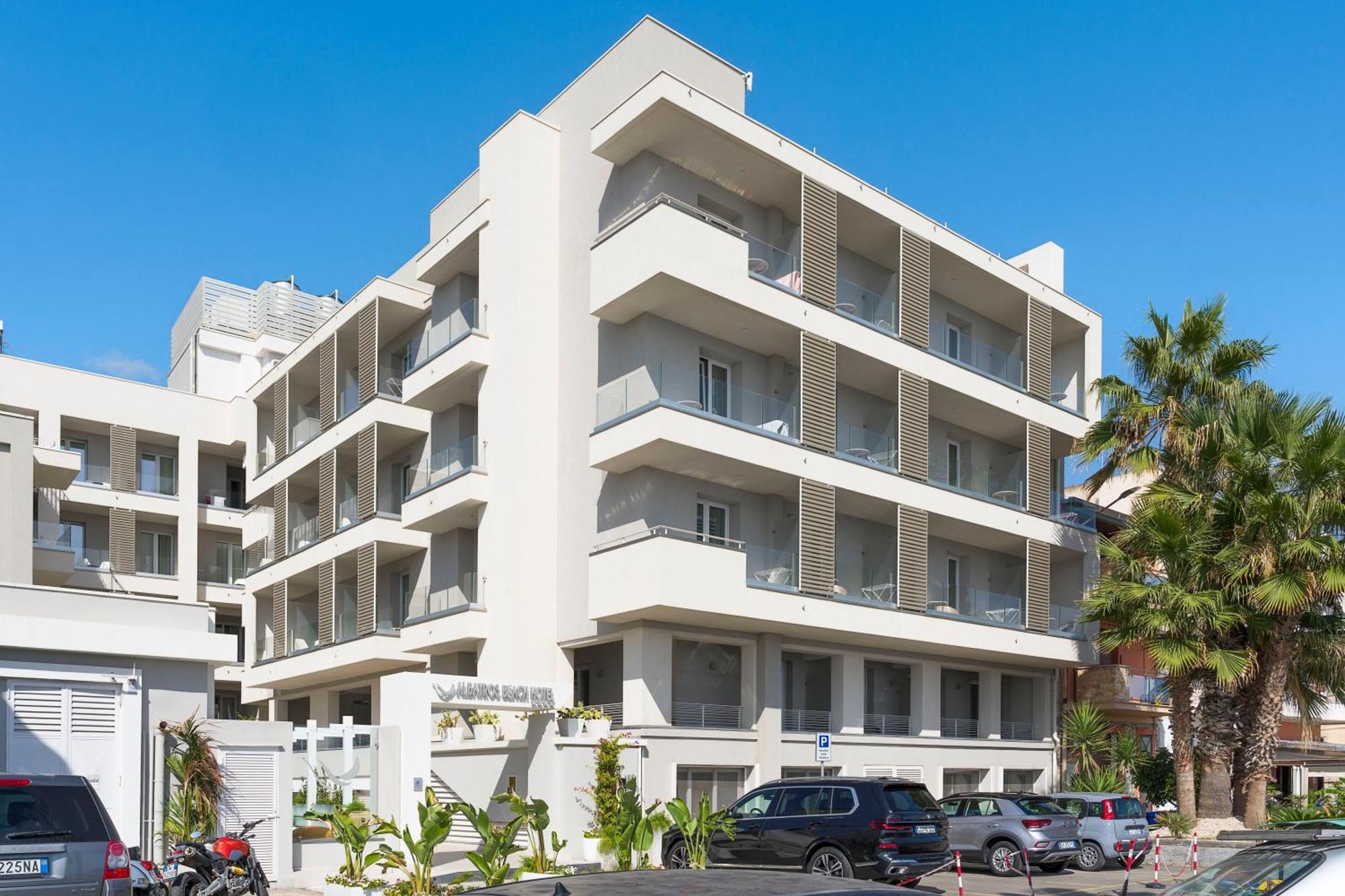 Albatros Beach Hotel Letojanni Eksteriør bilde