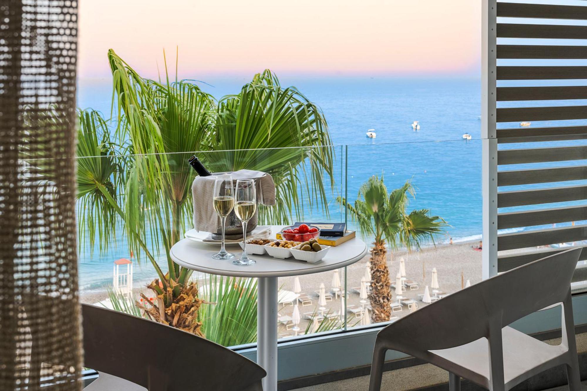 Albatros Beach Hotel Letojanni Eksteriør bilde